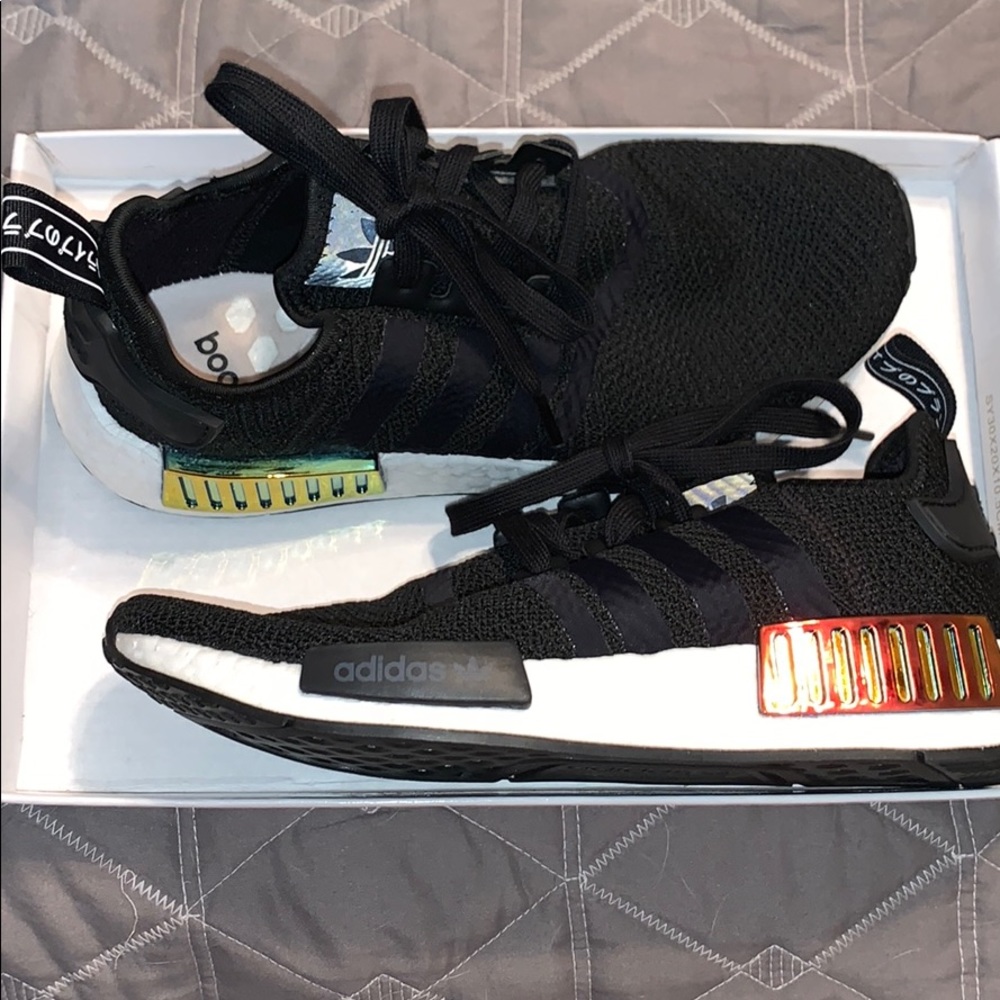 Adidas NMD_R1 Women’s